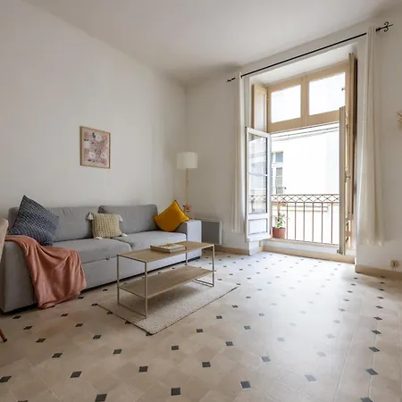 Apartment Beautiful Center T2